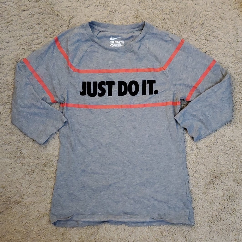 Nike Women's 3/4 Length Tee XS